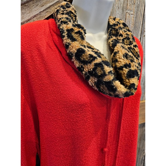 Ruby red L faux fur leapord print turtle neck contract SOFT red tunic ^ - Picture 3 of 7